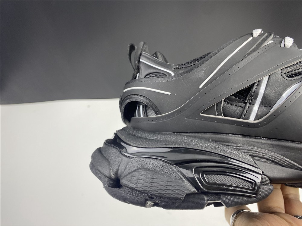 BLG TRACK SNEAKER BLACK